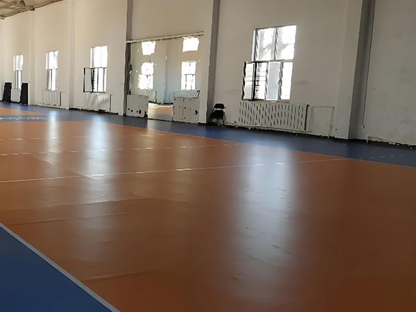 Sports floor